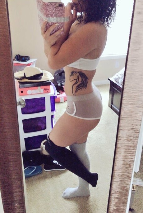 Hanamiblossom erotic actress picture