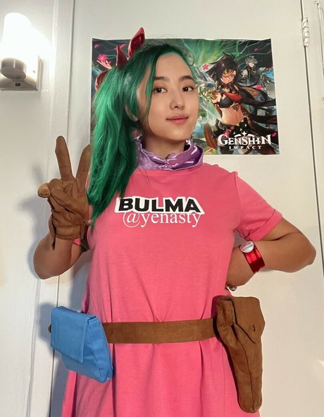 Yenasty model erotic img