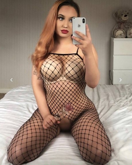 DariaXOX pornstar erotic gallery