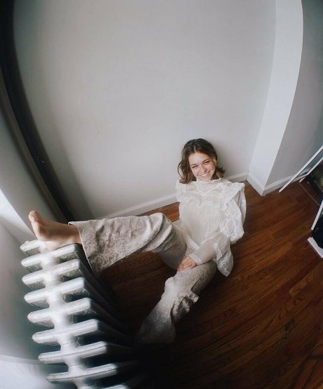 Snailmail model exclusive pics