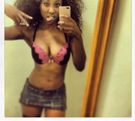 Scarlette Douglas hd model photo