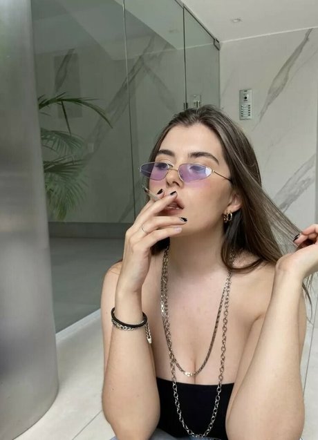 Ailin Marquez star free picture