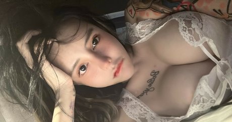 Truong Kha Tran pornstar art gallery