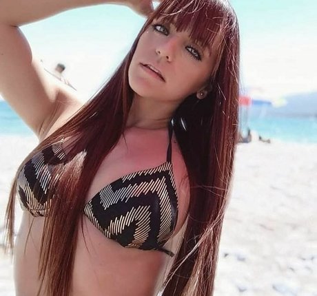 Angela Doxa free star pictures