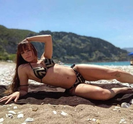 Angela Doxa free star photo