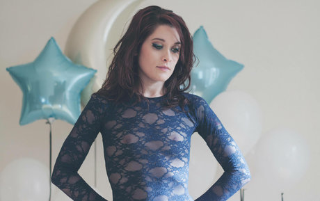 Galipompom naked model image