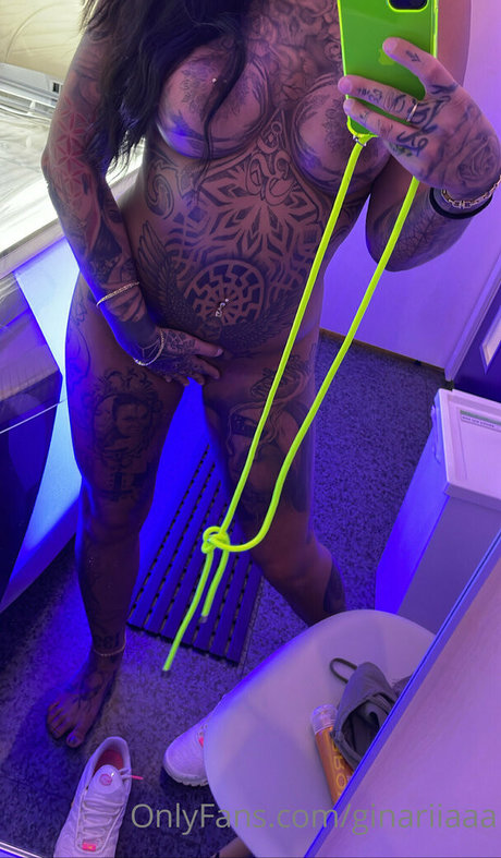 Ginariiaaa hot model photo