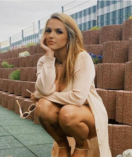 Ginariiaaa beautiful model photo