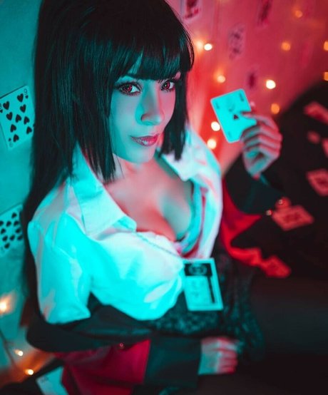 MiikhyDeafening hot star pictures