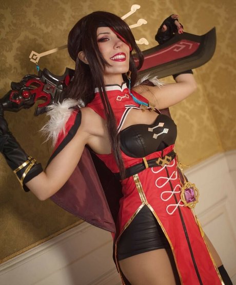 MiikhyDeafening naked pornstar pic