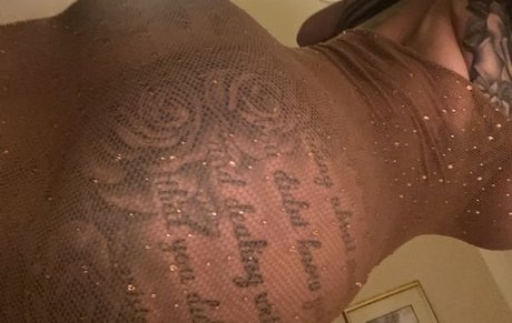 Louise McNamara model xxx archive