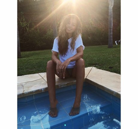 Natalia Jorquera hd actress photos