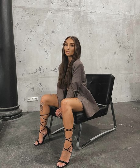 alia vkk star hot images