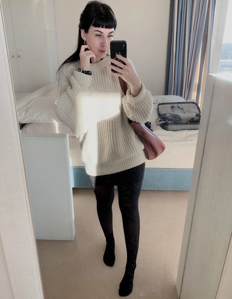 romisu pornstar pretty photo