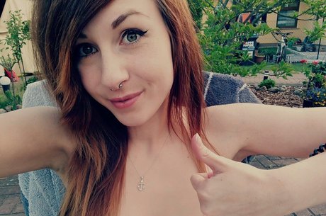 romisu exclusive actress gallery