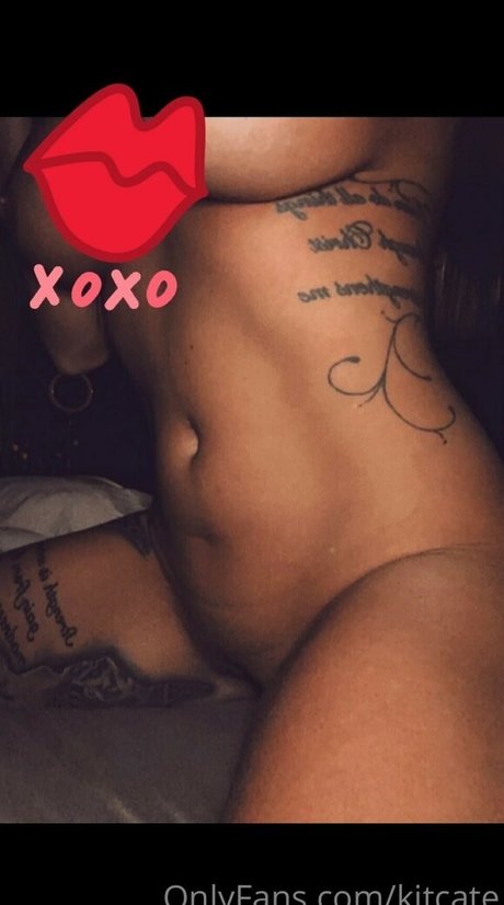 it kit pornstar pretty photo