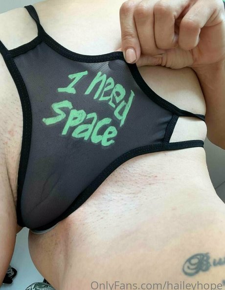 Hailey Hope star beautiful img