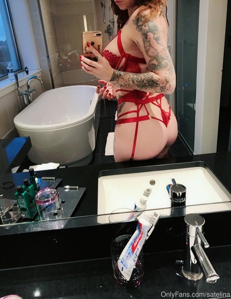 Satelina Suicide pornstar xxx archive