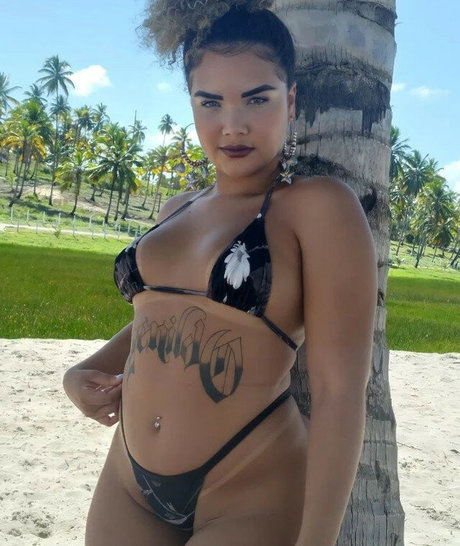 Brenda Kely model sexy gallery