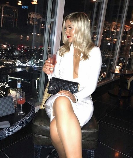 Hannah Sharpe perfect actress photo