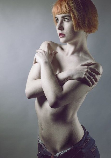 Leahloveschief exclusive actress picture