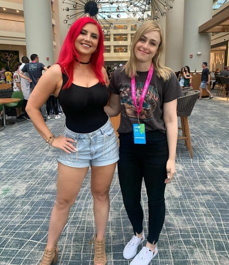 Katy Beaver pornstar hot picture