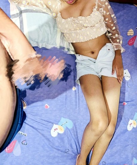 Neha Flex sexy model image