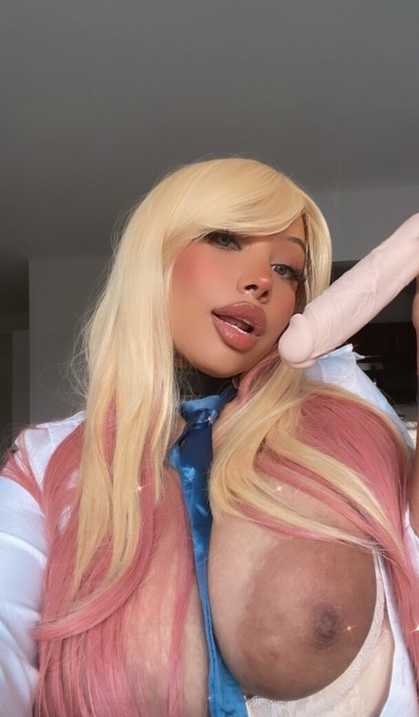 Misstaniaramos adult model photo