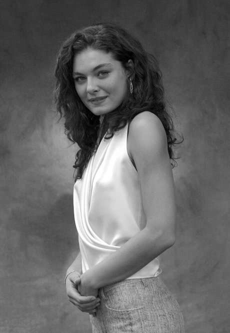 Alexa Davalos hot actress pictures
