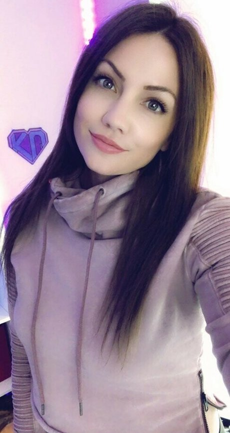 KayPea star beautiful photo