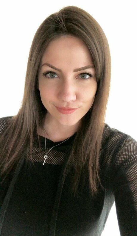 KayPea high quality pornstar photos