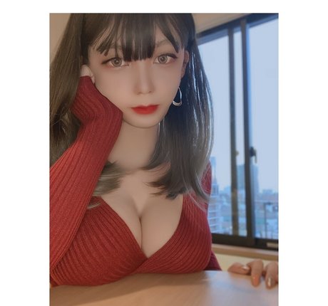 Maya Takamiya sexy pornstar picture