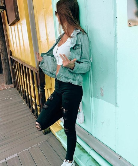 lillyackerman pornstar high quality archive