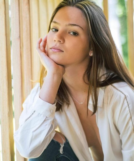 lillyackerman pornstar beautiful pic