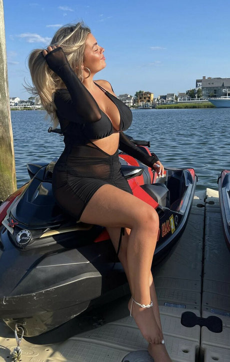 Jillian Villano model pornographic picture