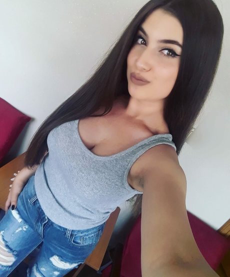 Coanda Mihaela pornstar nice img