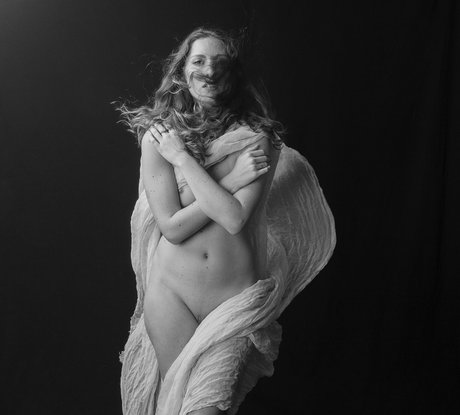 Michal Levinton model best picture