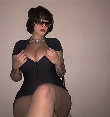 Amy maveriick star top gallery