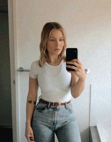 star teen onlyfans naked images