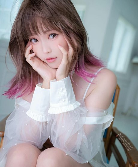 Ely Cosplayer model xxx img