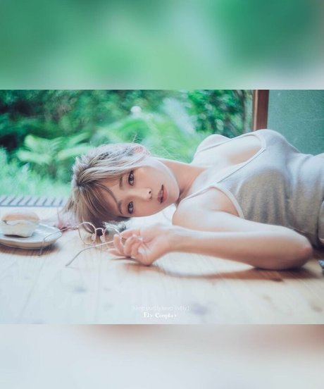 Ely Cosplayer erotic star pics