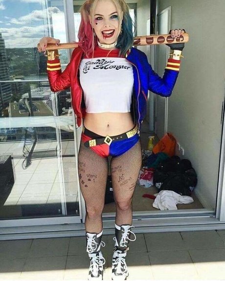 Infamousbylaura pornstar naked pictures