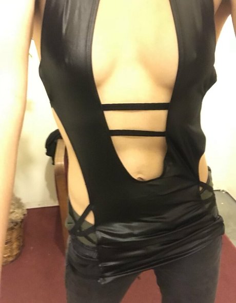 Lindsey Doe model top pic