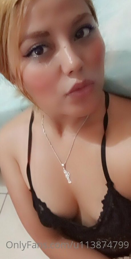 Itzel Loera nice star pics