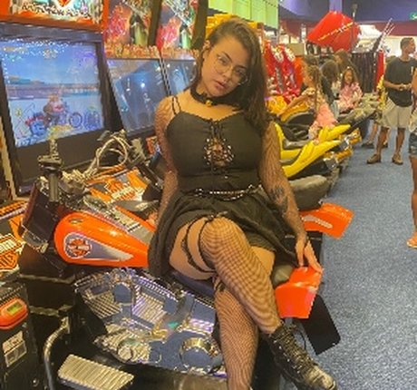 Mel Freud model beautiful images