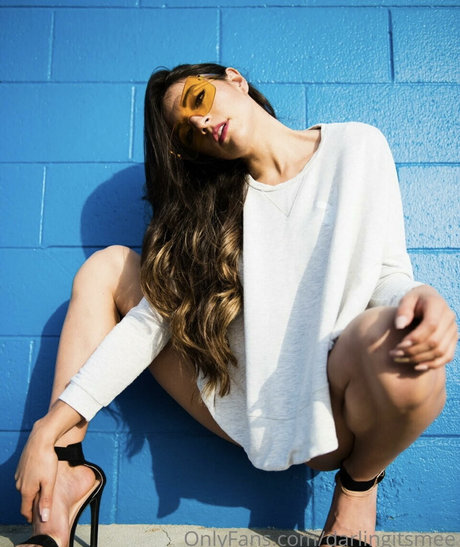 darlingitsmee sexy model image