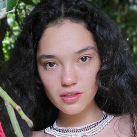 MakaylaCortez nude model archive