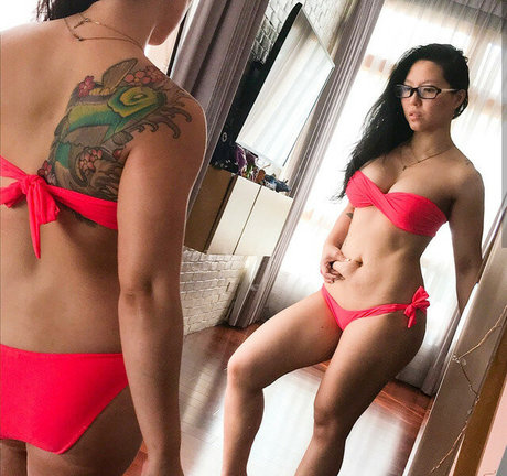 Pinksunstory model beautiful archive