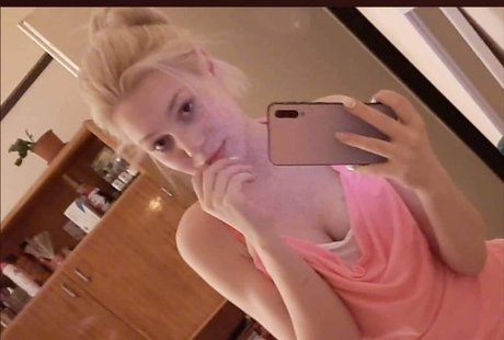 Simon Ildiko model sex picture