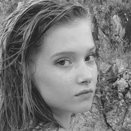 Katyasitak perfect actress photo